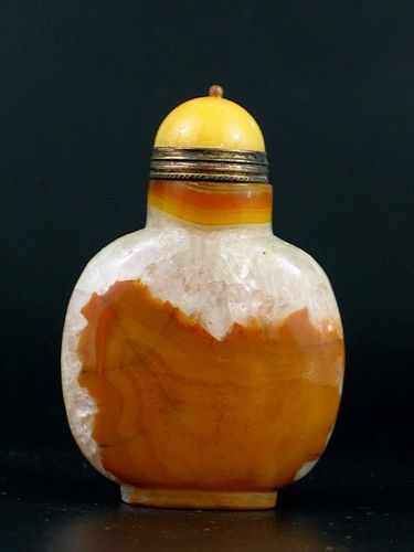 Chinese Crystal Stone Snuff Bottle. 中国水晶石鼻烟壶。