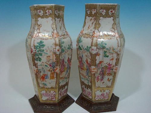 ANTIQUE Large Pair Chinese Famille Rose Vases. 18th Century. 一对大型中国粉彩花瓶。18世纪。
