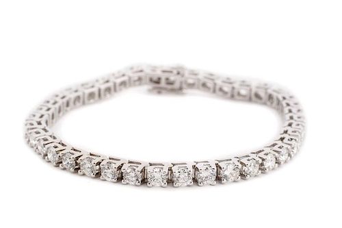 Ladies 14k White Gold & Diamond Tennis Bracelet