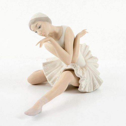 Death Of The Swan (White) 1014855.3 - Lladro Porcelain Figurine