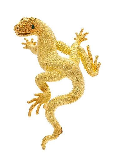 An 18 Karat Yellow Gold and Emerald Lizard Brooch, Kurt Wayne, 15.70 dwts.