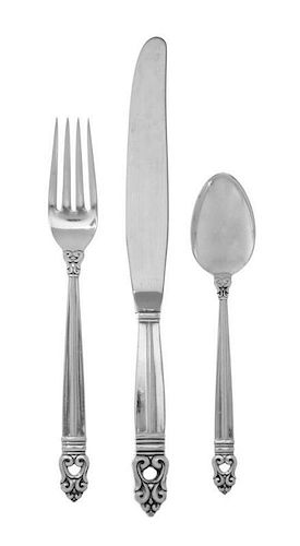 An American Silver Flatware Service, International Silver Co., Meriden, CT, Circa 1940, Royal Danish, comprising 12 dinner knive