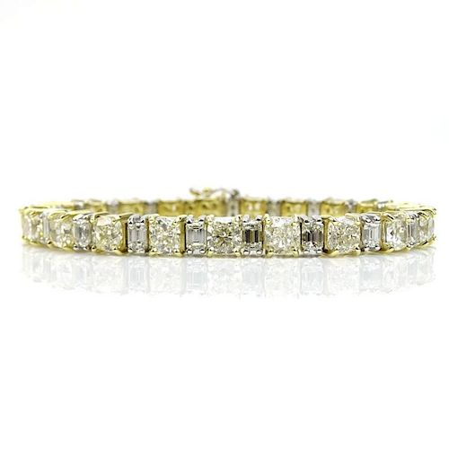 Stunning Diamond, Platinum and 18 Karat Yellow Gold Bracelet