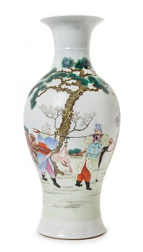 A Chinese Famille Rose Porcelain Vase Height 17 1/2 inches. 粉彩松下狩獵圖瓶，20世纪初，高17.5英吋