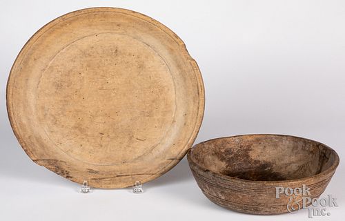 Two pieces of turned woodenware, 19th c.