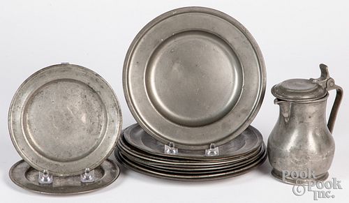 Twelve pewter plates, 19th and 20th c.