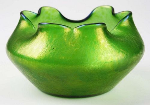 early 20th c iridescent blown art glass ruffled edge bowl, dia 6.5”