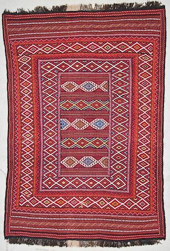 Vintage Afghan Kilim: 4'10'' x 6'8'' (147 x 203 cm)