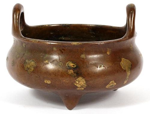 CHINESE BRONZE AND GOLD FOOTED BOWL