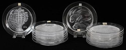 LALIQUE GLASS ANNUAL PLATES LOT OF 16
