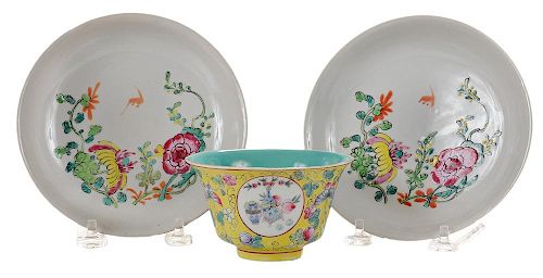 Famille Rose Porcelain Bowl and Two 粉彩开光花果纹碗一只和粉彩缠枝花纹碗两只，碗直径4.17英寸，盘直径6英寸，光绪款