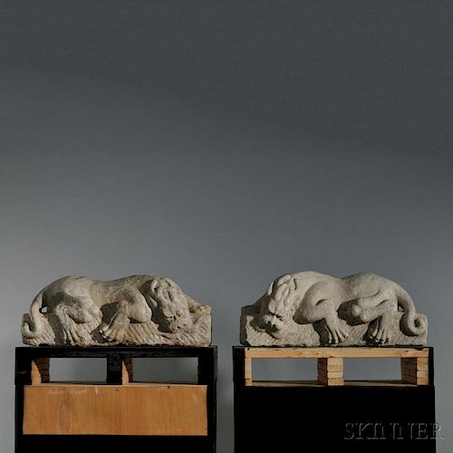 Pair of White Marble Lions with Dragon Heads, Ba Xia 汉白玉霸下一对，高17.5英寸宽41英寸，或中国唐代