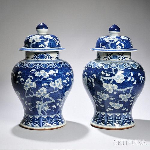 Pair of Temple Jars and Covers 梅花福纹青花将军罐一对，高23.25英寸，民国时期