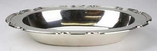 Tiffany & Co sterling silver pie crust edge oval serving dish. Marked Tiffany & Co Makers Sterling Silver 20346. 11½"l x 9¼"w