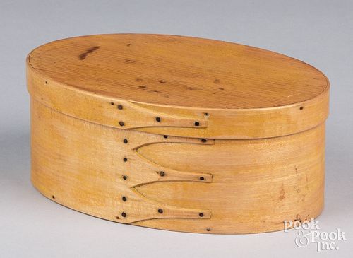 Shaker bentwood finger jointed pantry box, ca. 190