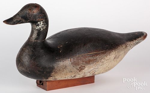 Oversized carved and painted duck decoy, early 20t