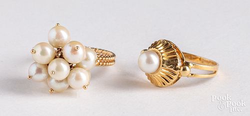 Two 18K gold and pearl rings, 6.1 dwt.