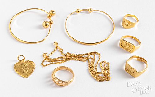 Group of 24K and 22K gold jewelry, 20.8 dwt.