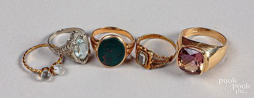 Five 14K gold and gemstone rings, 10.6 dwt.