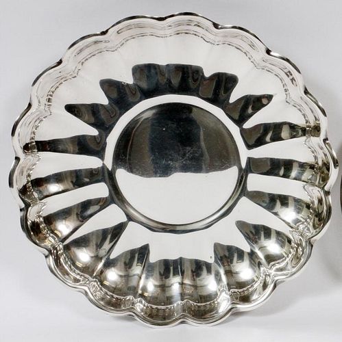 REED & BARTON SILVER PLATE SERVING BOWL, ONE DIA 13"