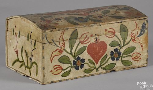 Continental painted pine dome lid box, early 19th c.