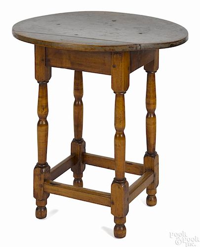 Diminutive New England maple tavern table, late 18th c.