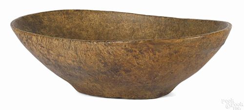 Massive New England burl bowl, early 19th c., with lug handles, 8'' h., 27 3/4'' dia.