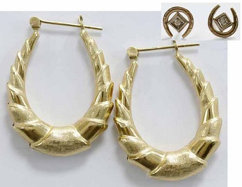 Two pairs 14 kt Earrings