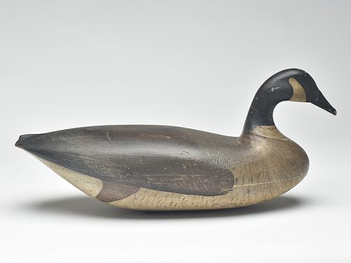 Excellent and early Canada goose, Clark Madera, Pitman, New Jersey, 1st quarter 20th century.