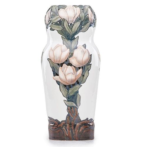 BING & GRONDAHL Tall porcelain vase