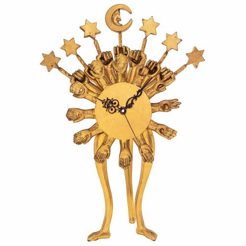 PEDRO FRIEDEBERG, Reloj astrológico, Firmada, Escultura en madera con hoja de oro con mecanismo de reloj, 56 x 39 x 13 cm