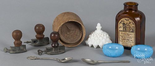 Tablewares, to include a butterprint, a Maccoboy Snuff bottle, etc.
