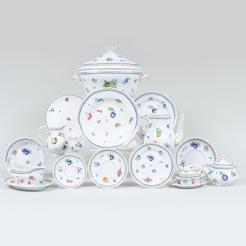 Ginori Porcelain Part Service in the 'Florence' Pattern