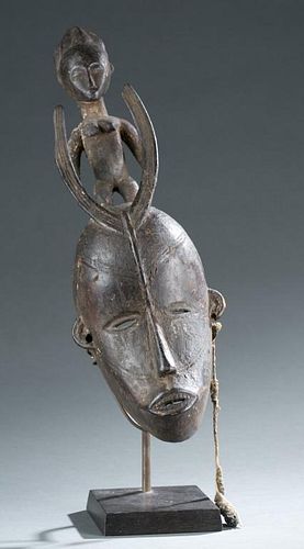 Face mask with female figure