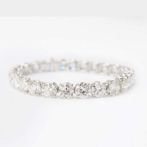 Platinum 27.50 Ct Diamond Bracelet
