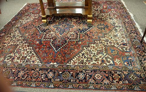 Heriz Oriental carpet, early to mid 20th century (slight fading and wear). 9'7" x 11'