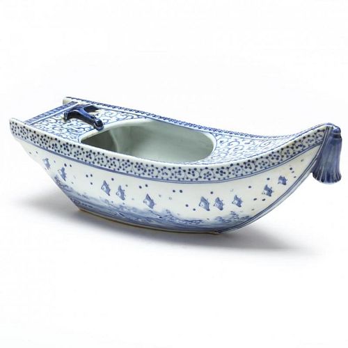 Chinese Porcelain Boat