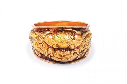 An Antique Gold Chinese Dragon Ring