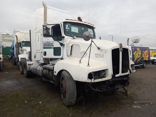 Tractocamion Kenworth T600 2006