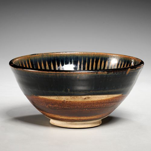 Yuan style black-glazed russet-painted bowl