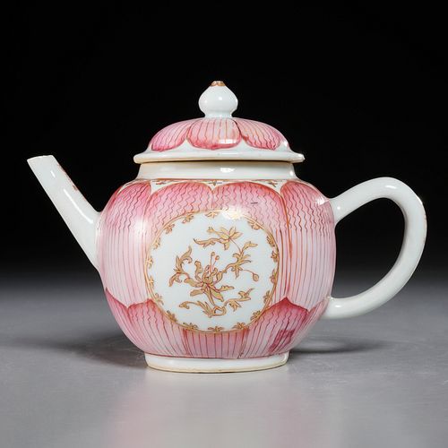 Chinese Export famille rose 'Lotus' teapot