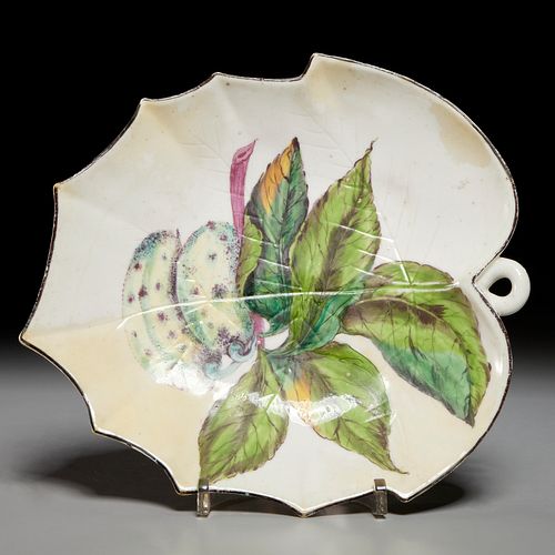 Chelsea 'Hans Sloane' leaf-shaped dish, 18th c.