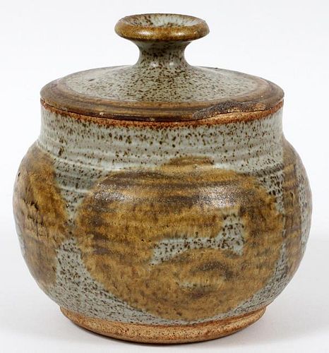 BEAUM POTTERY COVERED JAR