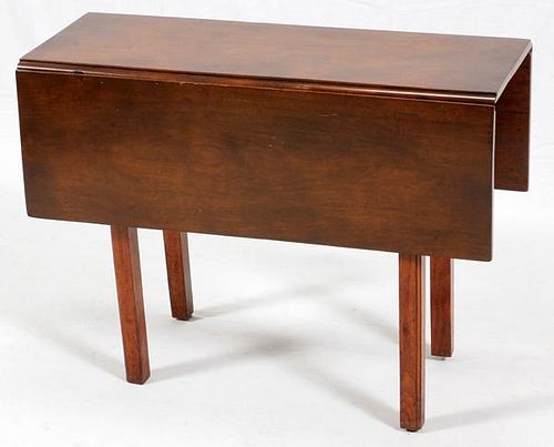CHIPPENDALE INFLUENCE MAHOGANY DROP-LEAF TABLE