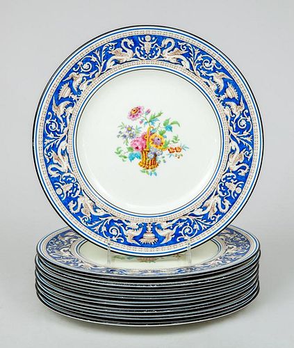 Set of Nine Wedgwood Porcelain Dinner Plates, in the Florentine Pattern