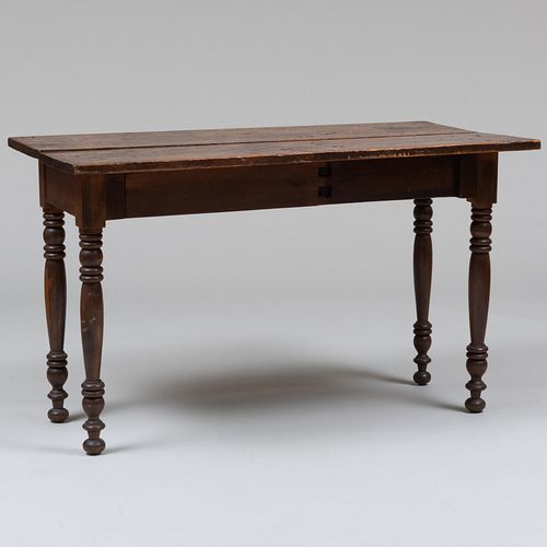 Late Federal Walnut Table, Formerly Center Section of Three Part Dining Table
