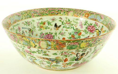 Chinese Export Famille Verte Punch Bowl, circa 1830