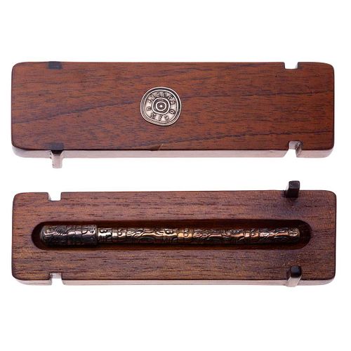 Artículos de escritura pluma vintage de inmersión en plata. Peso: 43.5 g. Con estuche de madera.