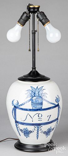 Delft tobacco jar table lamp