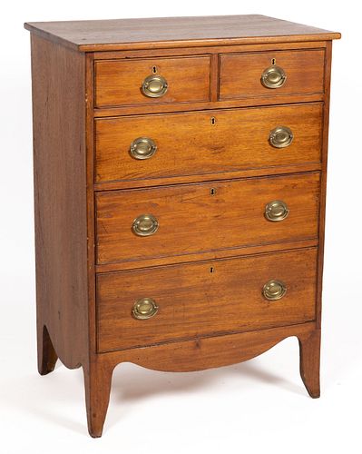 PIEDMONT, VIRGINIA FEDERAL WALNUT CHEST OF DRAWERS